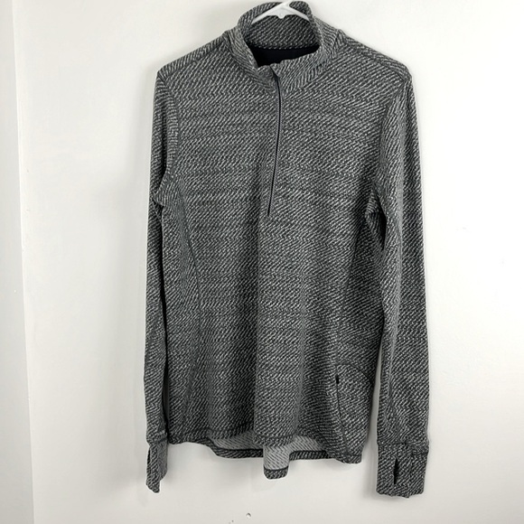 Lululemon Outrun Black and White Pullover - Picture 3 of 10